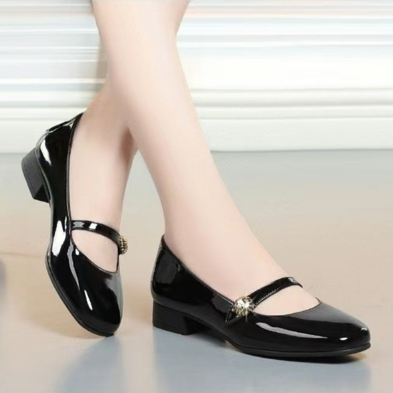 Vintage Mary Jane Shoes for Wo - огляд і ціна Vintage Fashion Dresses