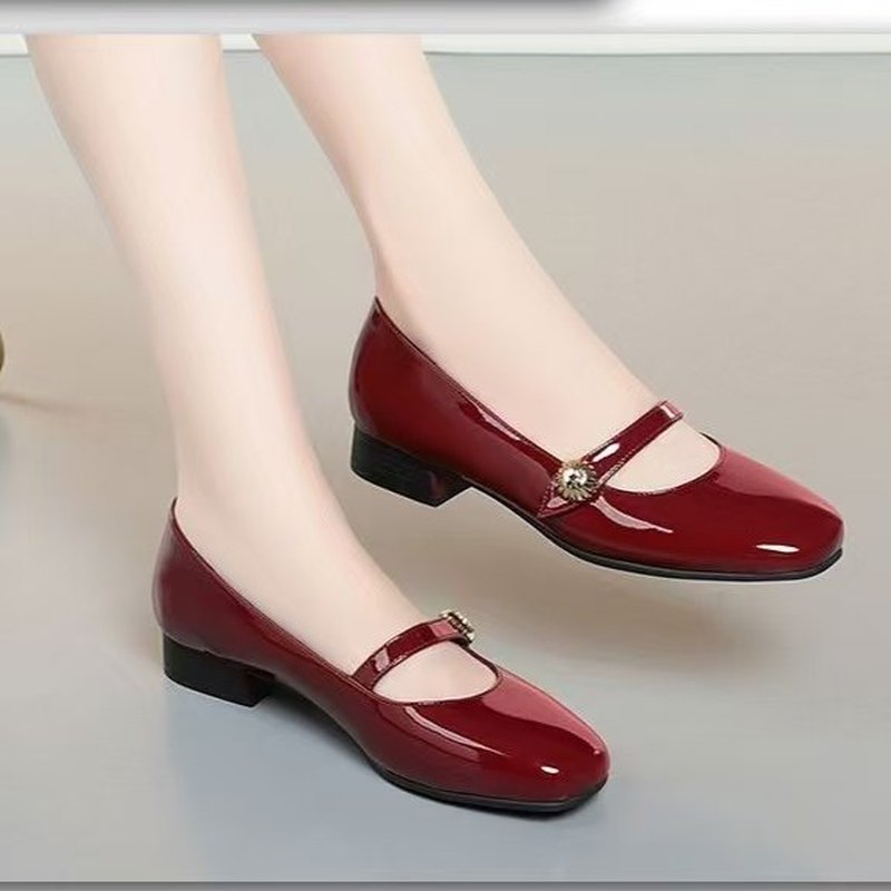 Vintage Mary Jane Shoes for Wo - огляд і ціна Vintage Fashion Dresses